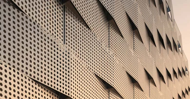 M&eacute;tal perfor&eacute; d&eacute;coratif