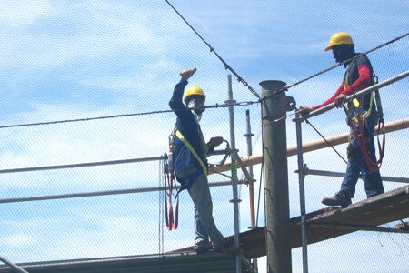 Installation de treillis de câbles