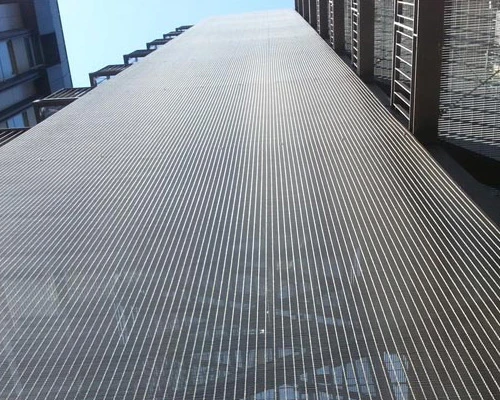 Treillis m&eacute;tallique de fa&ccedil;ade